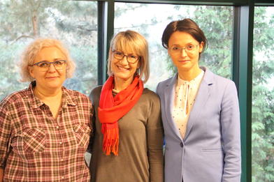 Od lewej: Agnieszka Chmiel-Baranowska, Urszula Tataj-Puzyna, Monika Sójka
